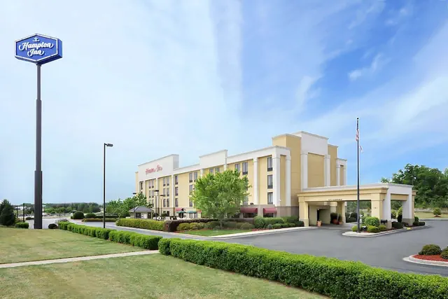 Photo 1 - Hampton Inn Spartanburg-North I-85