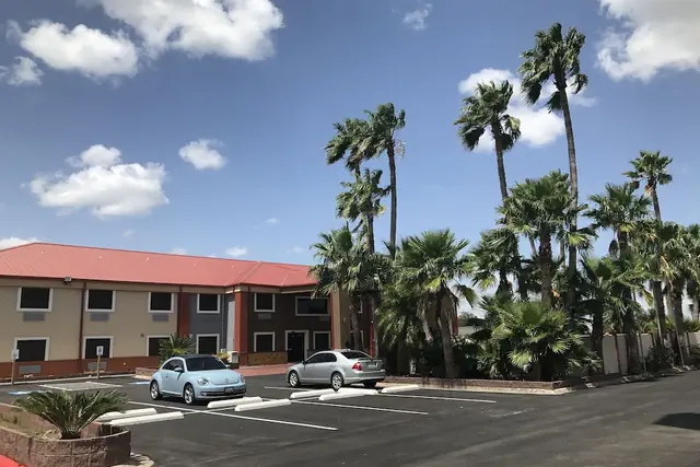 Photo 1 - Express Inn