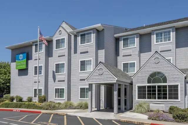 Photo 1 - SureStay by Best Western Sacramento South Natomas
