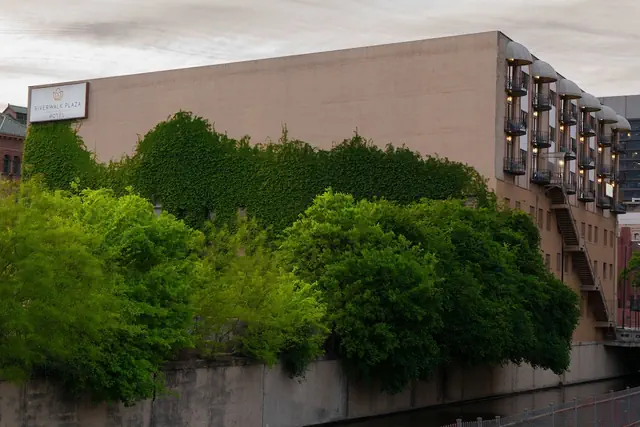 Photo 1 - Riverwalk Plaza