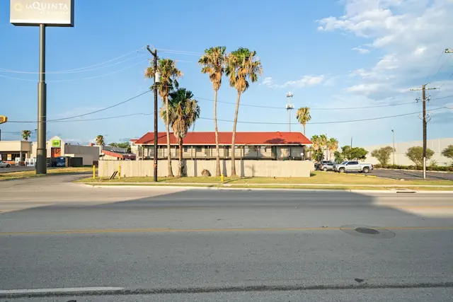 Photo 1 - La Quinta Inn by Wyndham Corpus Christi North
