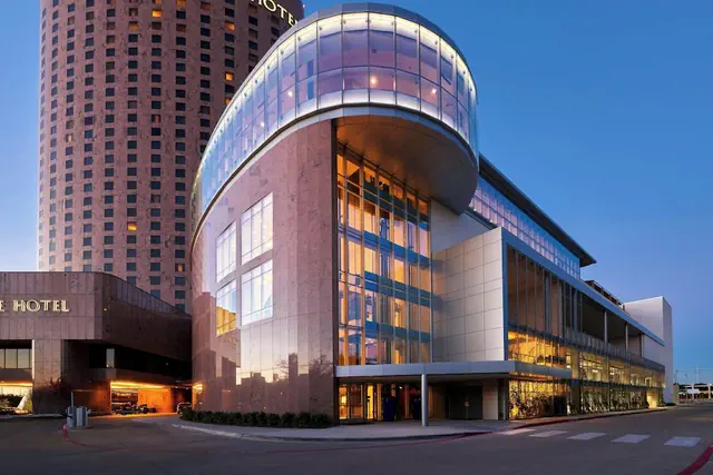 Photo 1 - Renaissance Dallas Hotel