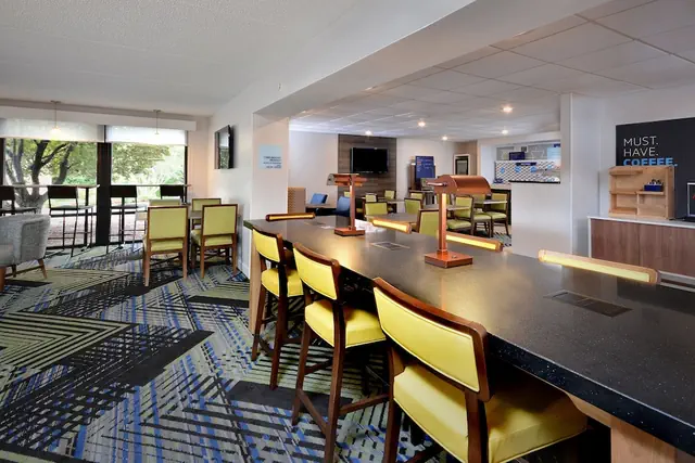 Photo 1 - Holiday Inn Express Lynchburg by IHG