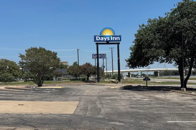 Photo 1 - Days Inn by Wyndham Georgetown