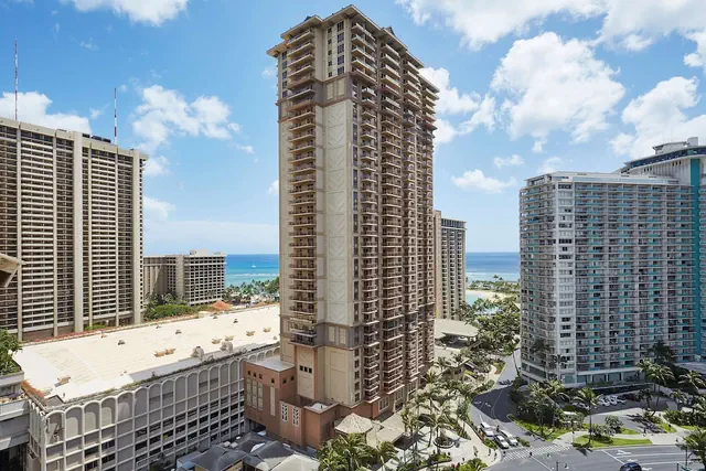 Photo 1 - Hilton Grand Vacations Club Grand Waikikian Honolulu