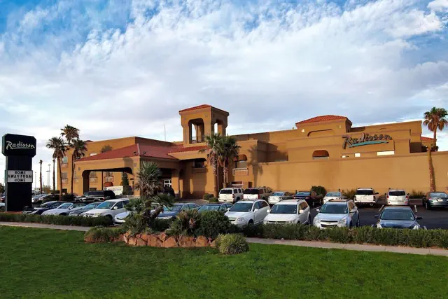 Photo 1 - Radisson Hotel El Paso Airport