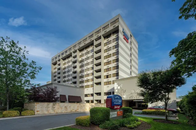Photo 1 - Fairfield Inn & Suites by Marriott Charlotte Uptown
