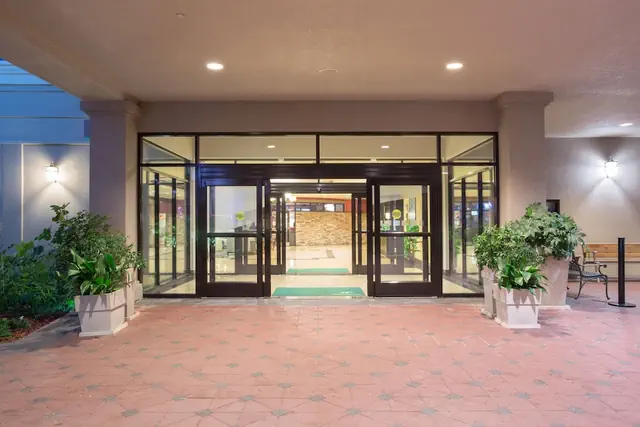 Photo 1 - Wyndham Grand Executive Center Little Rock Airport