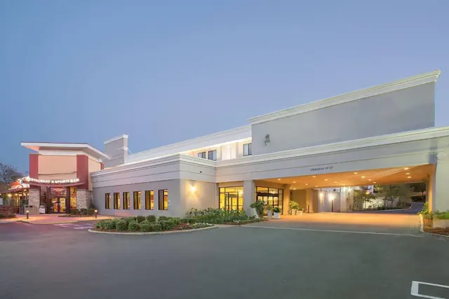 Photo 1 - Wyndham Grand Executive Center Little Rock Airport