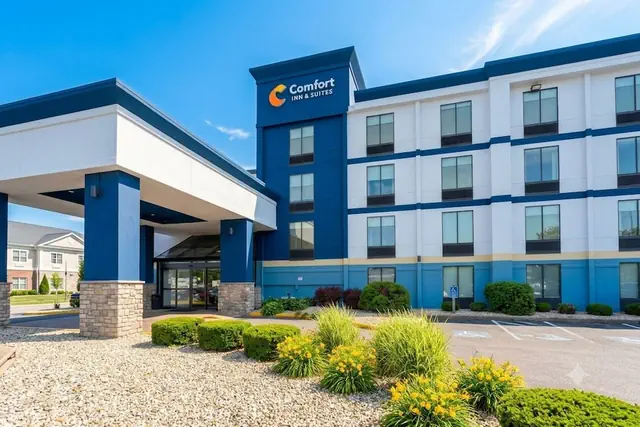 Photo 1 - Comfort Inn & Suites Danbury-Bethel
