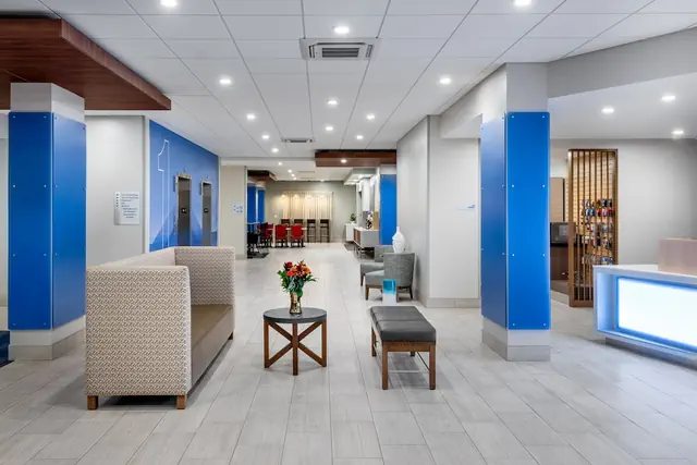 Photo 1 - Holiday Inn Express & Suites Santa Ana - Orange County by IHG
