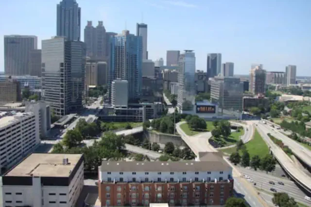 Photo 1 - Peachtree Hotel Midtown Atlanta