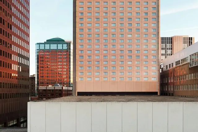 Photo 1 - Des Moines Marriott Downtown