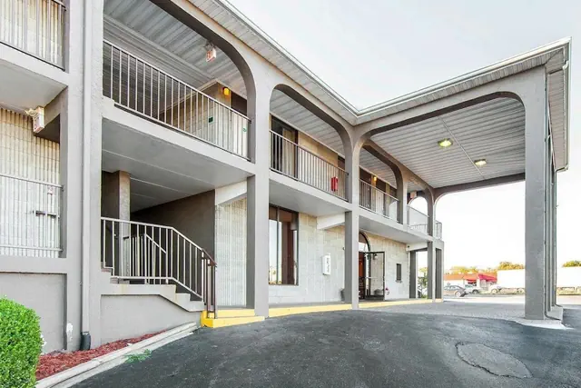 Photo 1 - Quality Inn Maysville