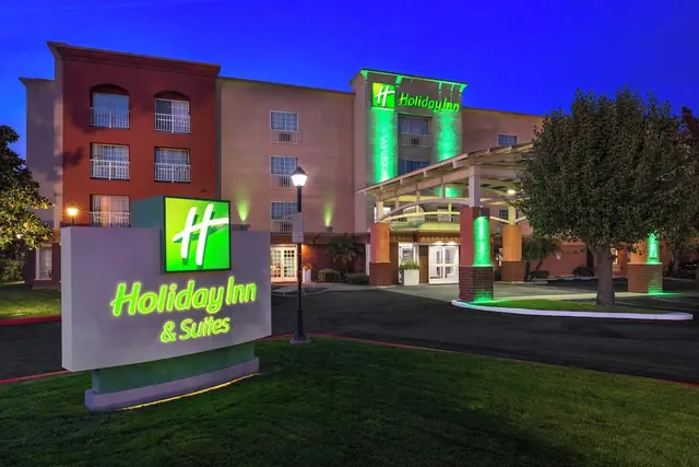 Photo 1 - Holiday Inn Hotel & Suites San Mateo-San Francisco SFO by IHG
