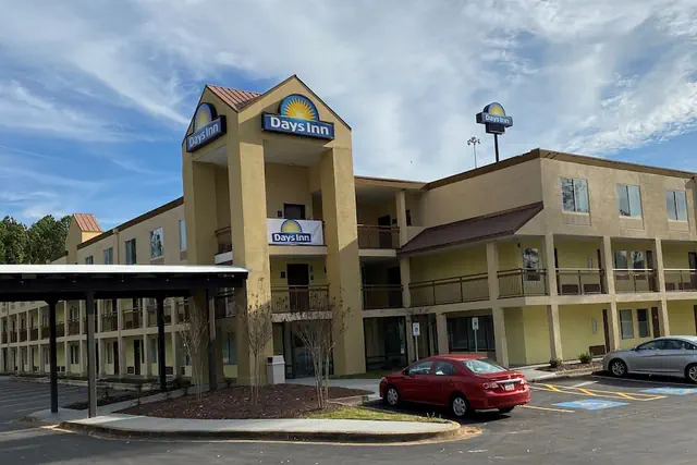 Photo 1 - Days Inn by Wyndham Atlanta/Southlake/Morrow