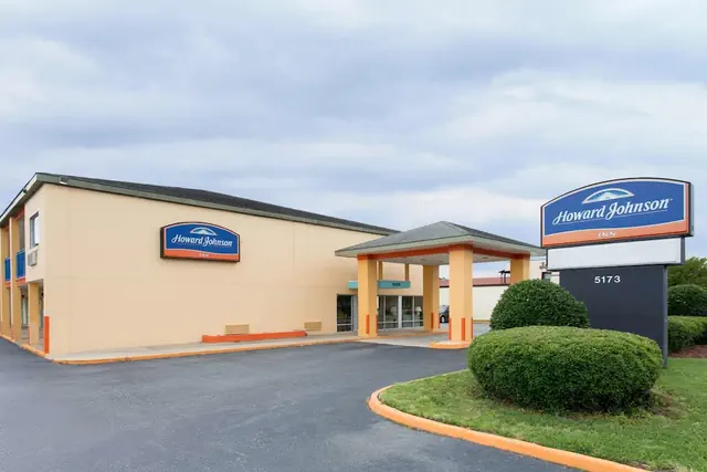 Photo 1 - Howard Johnson by Wyndham Virginia Beach