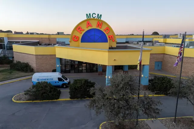 Photo 1 - MCM Grande Hotel FunDome Odessa