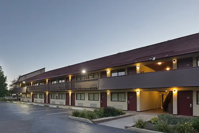 Photo 1 - Red Roof Inn Lansing West - MSU