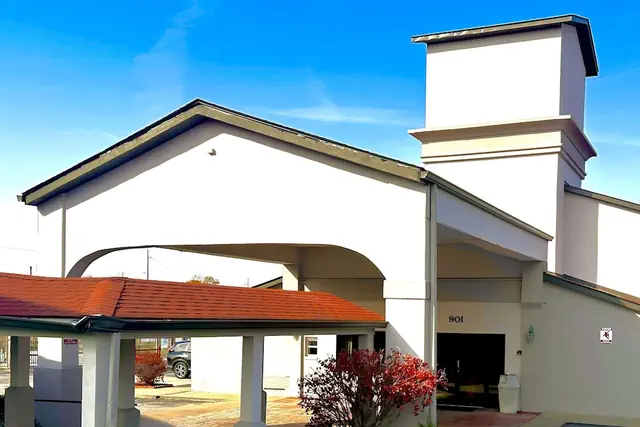 Photo 1 - Ramada by Wyndham Columbia