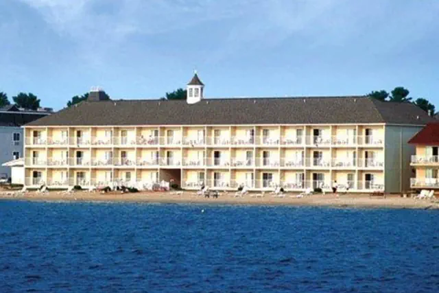 Photo 1 - Comfort Inn Lakeside