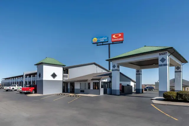 Photo 1 - Econo Lodge Lexington Southeast