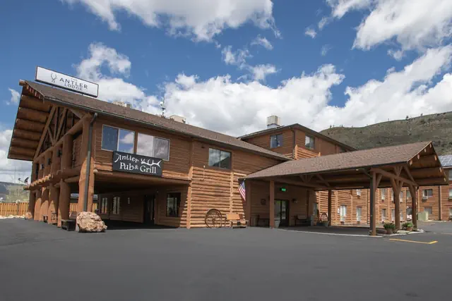Photo 1 - Antler Lodge - Gardiner MT