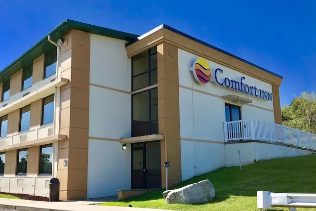 Photo 1 - Comfort Inn Somerset