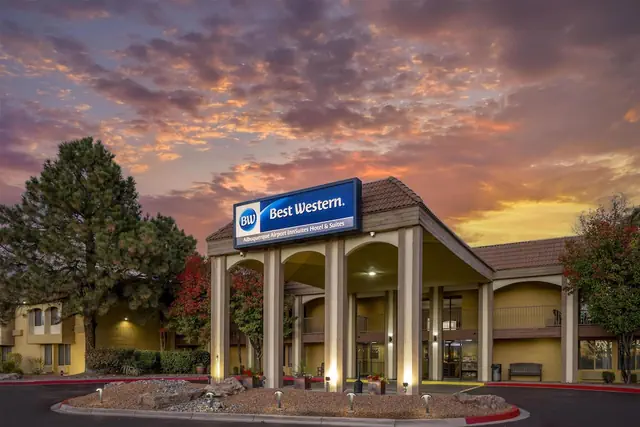 Photo 1 - Best Western Airport Albuquerque InnSuites Hotel & Suites