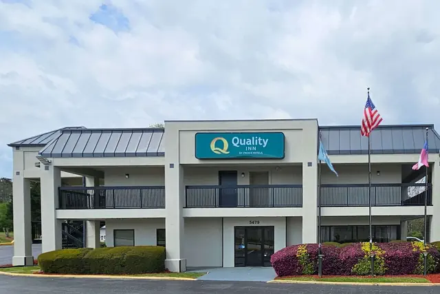 Photo 1 - Quality Inn near Six Flags
