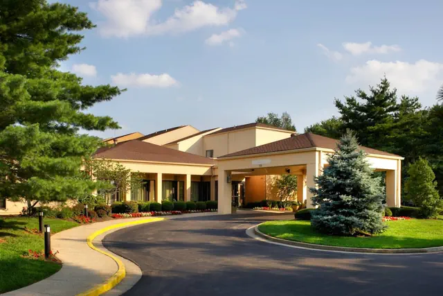 Photo 1 - Courtyard by Marriott Lexington North