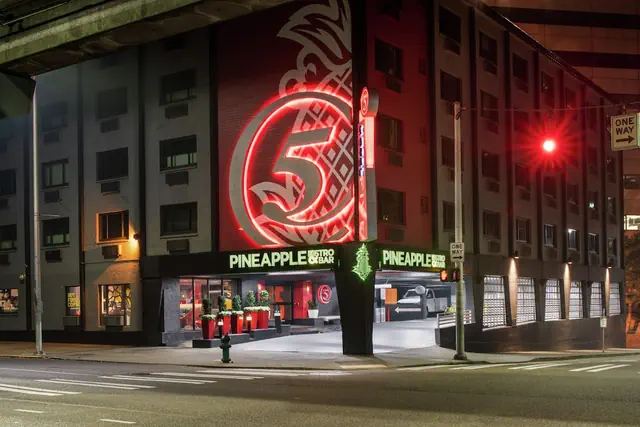 Photo 1 - Staypineapple, Hotel FIVE, Downtown Seattle
