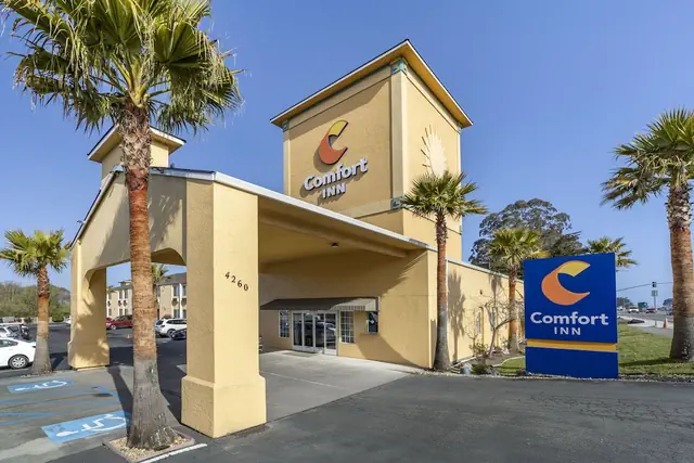 Photo 1 - Comfort Inn Humboldt Bay