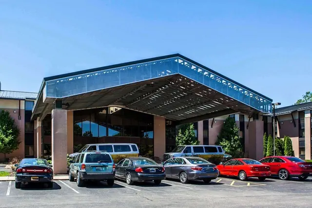 Photo 1 - Quality Inn & Suites Peoria North