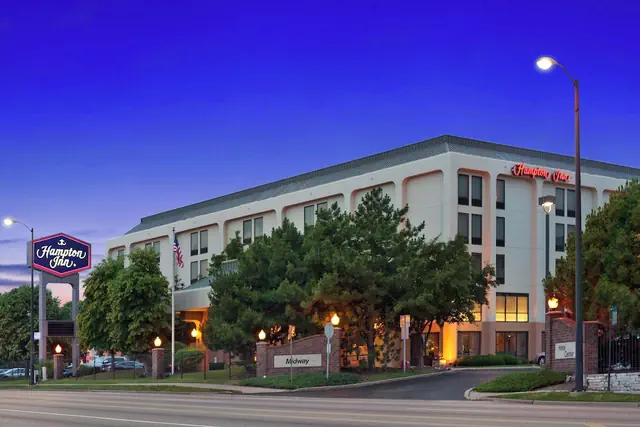 Photo 1 - Hampton Inn by Hilton Chicago-Midway Airport