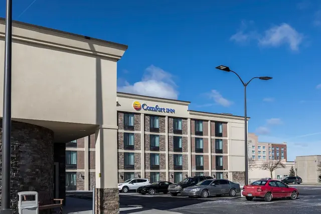 Photo 1 - Comfort Inn Bay City - Riverfront