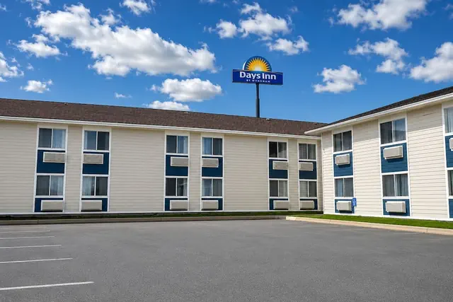 Photo 1 - Days Inn by Wyndham Hinckley
