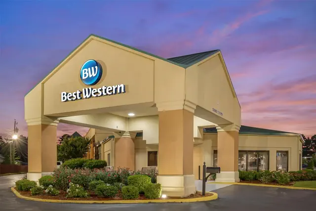 Photo 1 - Best Western Airport Inn