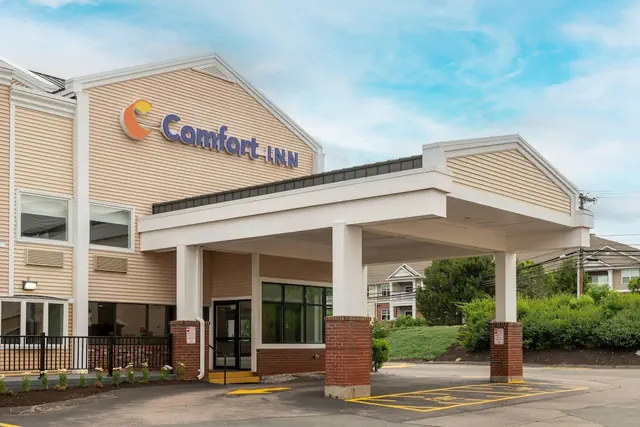 Photo 1 - Comfort Inn - Dedham-Boston MetroWest