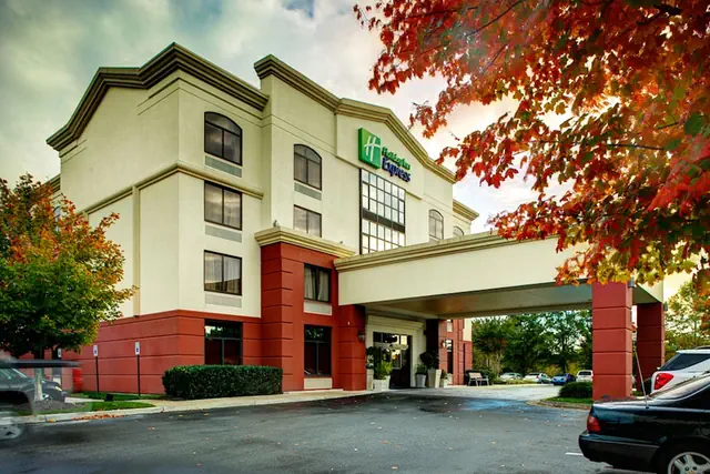 Photo 1 - Holiday Inn Express Richmond Airport by IHG