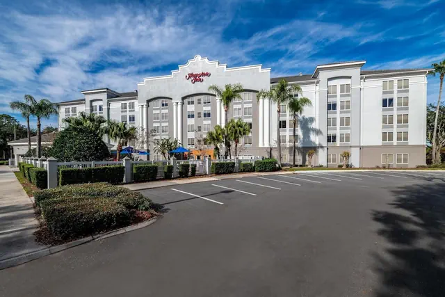 Photo 1 - Hampton Inn Orlando/Lake Buena Vista