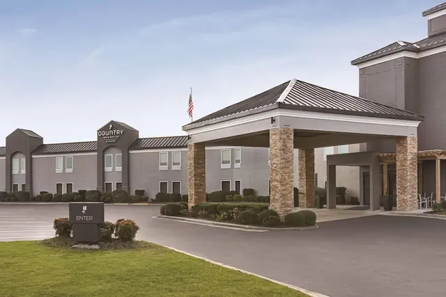 Photo 1 - Country Inn & Suites by Radisson, Dunn I-95
