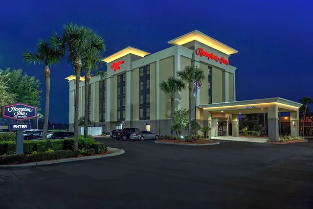 Photo 1 - Hampton Inn Orlando-Maingate South