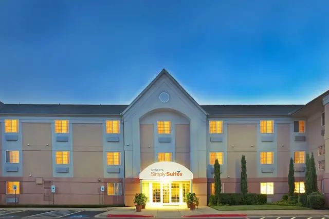 Photo 1 - Sonesta Simply Suites Dallas Galleria