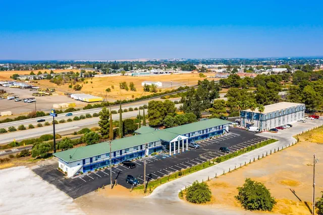 Photo 1 - Days Inn by Wyndham Red Bluff