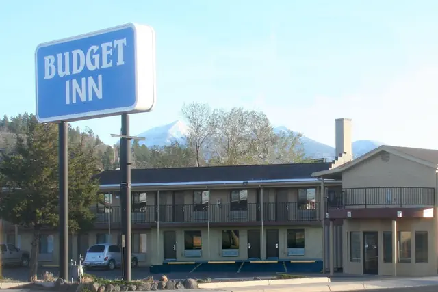 Photo 1 - Budget Inn