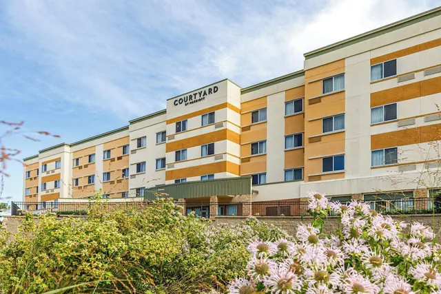 Photo 1 - Courtyard by Marriott St. Louis St. Peters