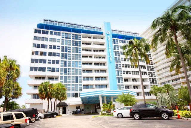 Photo 1 - Ocean Manor Beach Hotel