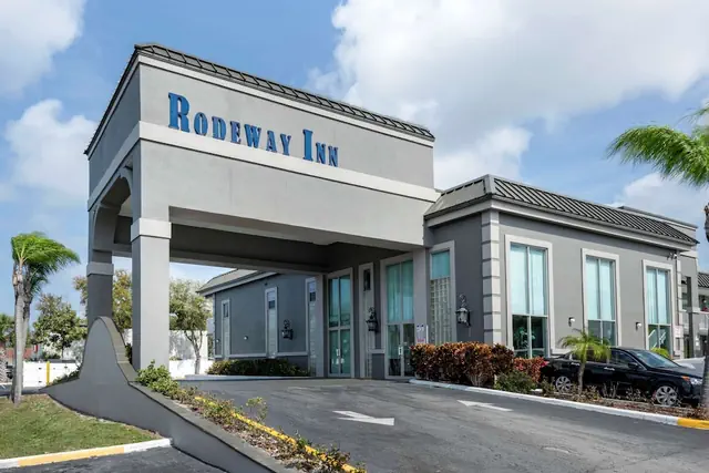 Photo 1 - Rodeway Inn New Port Richey