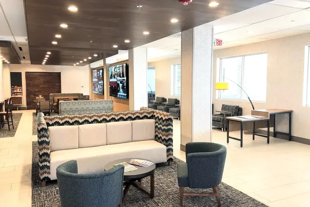 Photo 1 - Holiday Inn Express Richmond - Midtown by IHG